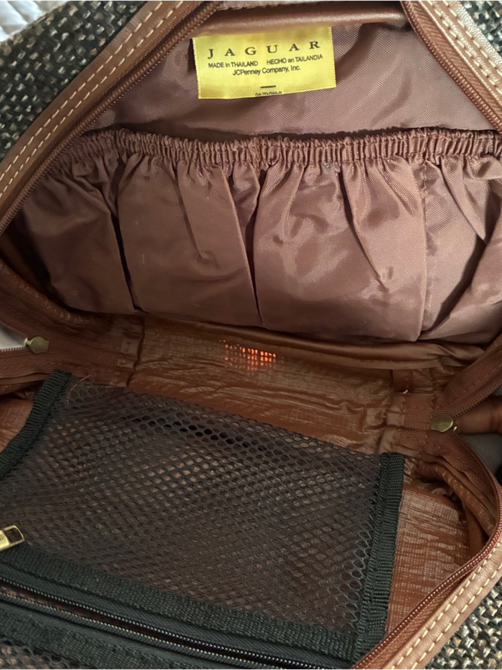 Vintage Jaguar Men's Brown Toiletry Dopp Kit with Organized Compartments